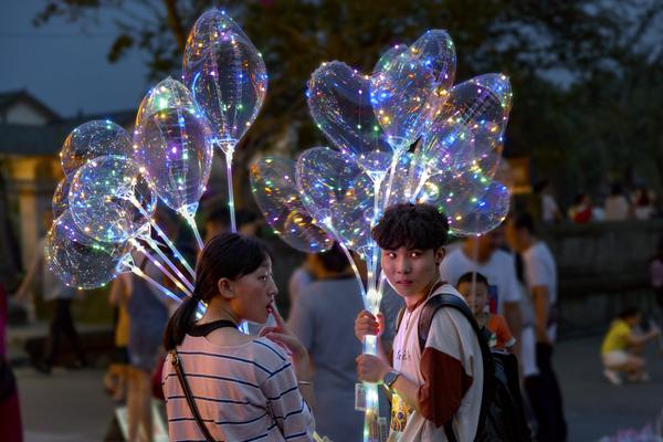 球迷不滿森林歐戰(zhàn)球員名單：努諾似乎在盡一切努力讓自己被解雇